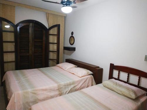 TF4 Apto 32B Cond Simone - Centro - Ubatuba