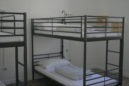 URBAN OASIS HOSTEL - image 2