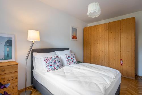 *SUNNY and STYLISH* Apt with BALCONY near TV Tower, Praha (fotografie 2)