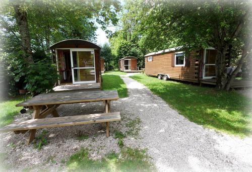 Roulottes Gîtes - Auberge de la Rivière photo 22