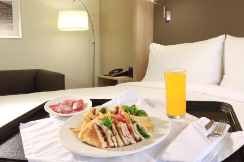 258795553 Holiday Inn - Ciudad Juarez by IHG