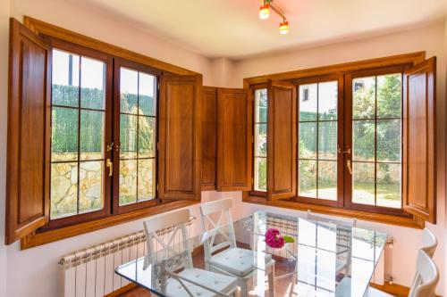  ¡Nuevo! Cómodo y amplio chalet con jardín in Cubas