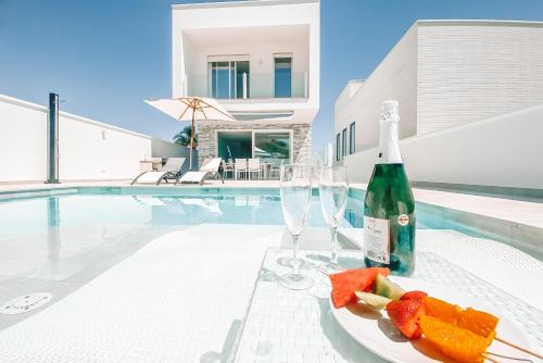  Apartment in Sardinia with Sea View, Ferienwohnung in Olbia