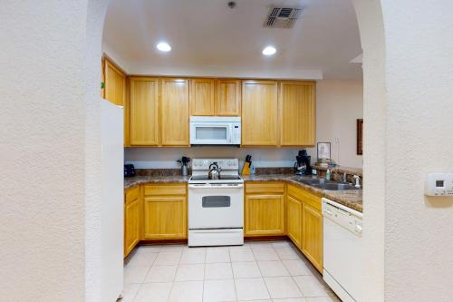 Caribe Cove Resort - Near Disney - image 10