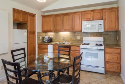 Andril Fireplace Cottages Room Type - Two Bedroom Cottage