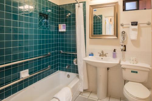 Andril Fireplace Cottages Room Type - Two Bedroom Two Bathroom Cottage 