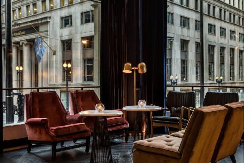 258826352 Kimpton Gray Hotel Chicago by IHG