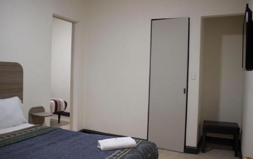 2 double beds