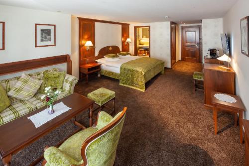 Hotel Sonne - image 11