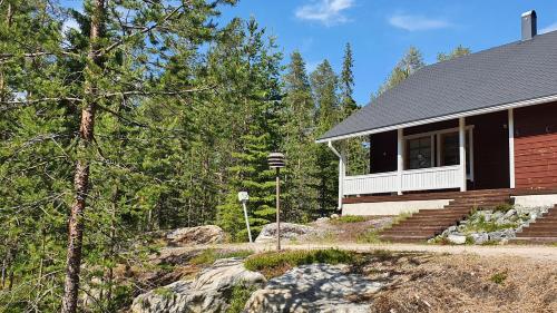 Tilhi Chalet - image 9
