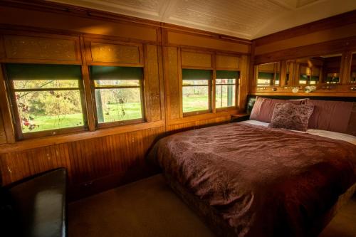 Carriages Spa Retreat in Roslynmead