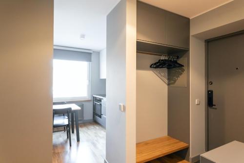 Brand New, Family-friendly with a great location - Moon Apartment