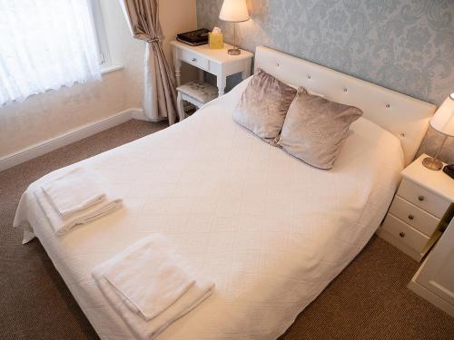 1 double bed
