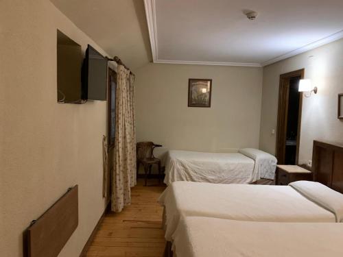 Hotel Charle - image 6