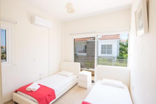 Three-Bedroom Villa with Private Pool image 10