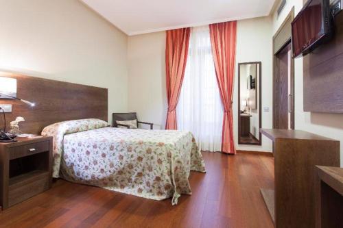 Room #533907807 room in Soho Boutique Oviedo