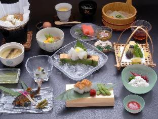 Momijiya Honkan Takaosansou