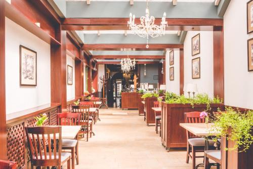 Hotel Floryan Old Town - image 9