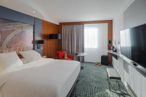 room detail thumbnail 0