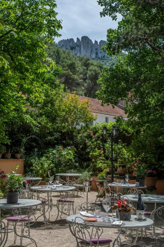 Les Florets - Hotel - Gigondas