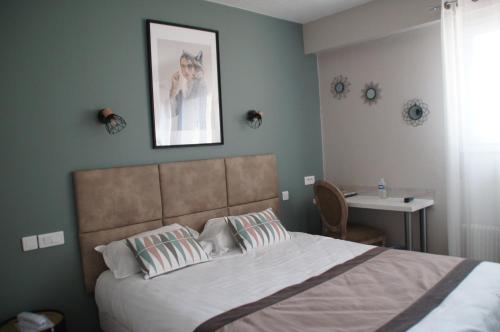 Logis Hôtel de la Bruyere 5