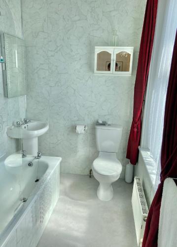 St. Georges House - image 4
