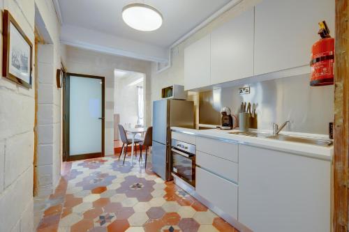 Central and Cosy 2BR Apt in Valletta by Buena Vista, La Valeta (foto 5)