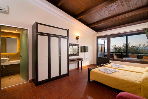 Kallisti Hotel - image 3