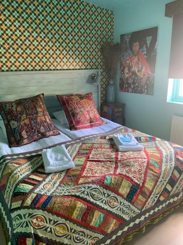 1 queen bed