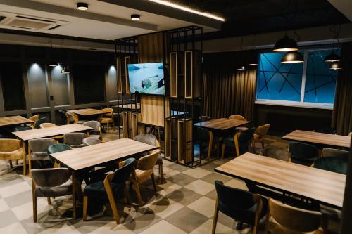 Étterem, Готельно-рестораний комплекс Silver (Готельно-ресторании комплекс Silver) in Ivano-Frankivszk