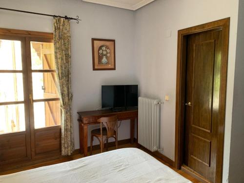 Hotel Charle - image 9
