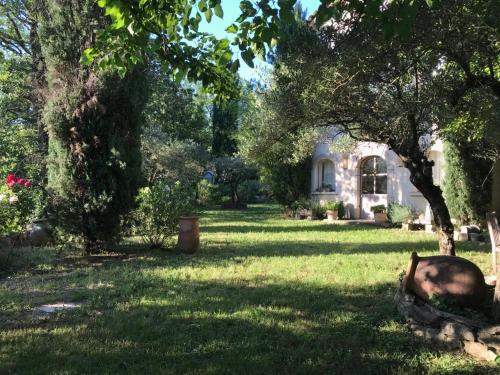 Orangeries avec jardin et piscine privés gîte à louer Durfort-et-Saint-Martin-de-Sossenac