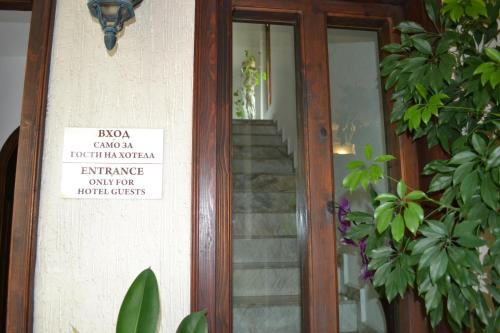 Hotel More - image 12