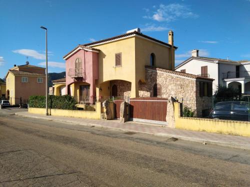  il giglio, Ferienwohnung in Cardedu