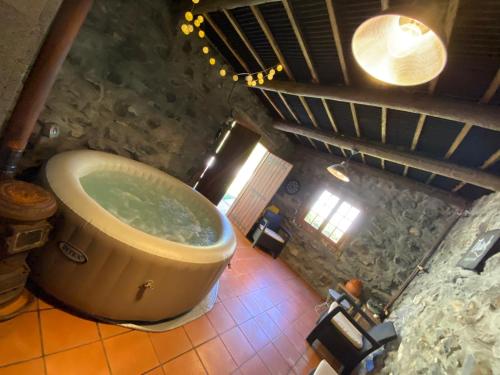  Plateau house in Porto Moniz