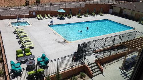 Swimming pool, Wingate by Wyndham Moab in Moab (UT)