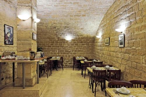 Hotel Americain - image 3