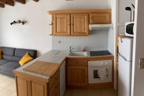 ห้องครัว, Chalet de montagne au pied des pistes station Val Louron in อาเดอร์วีแยล-ปูเชิร์ก