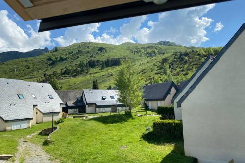 Chalet de montagne au pied des pistes station Val Louron in อาเดอร์วีแยล-ปูเชิร์ก