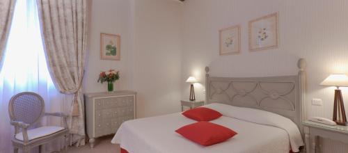 Hôtel Beaubourg - image 10