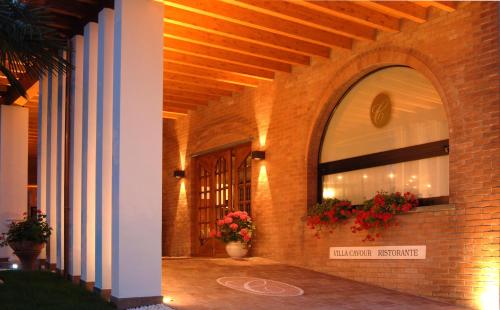 . Villa Cavour
