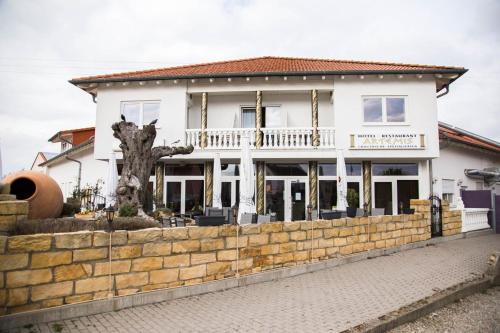 Hotel Restaurant Artemis - Weisenheim am Berg