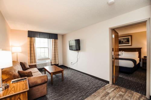 SureStay Plus Hotel by Best Western Elizabethtown Hershey