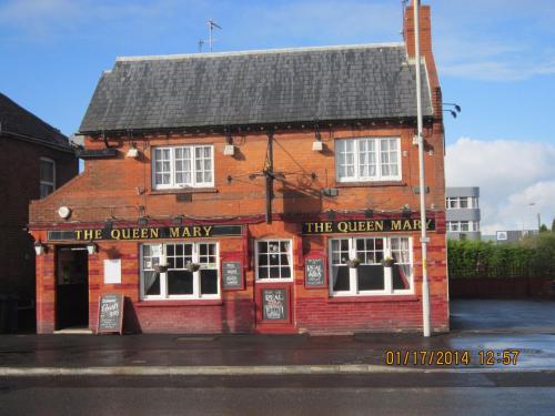 Queen Mary Inn - Accommodation - Poole