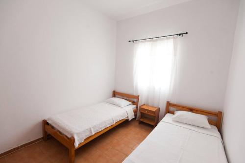 Madalenas B&B Room Type - Budget Twin Room