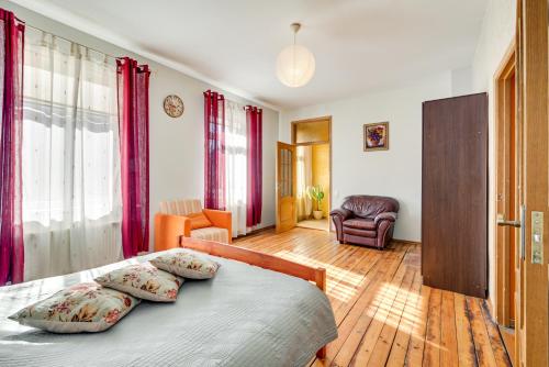 Toma street apartments - image 6