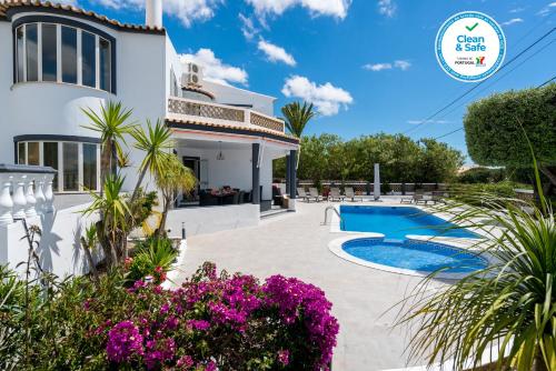 Casa Laranja Three bedroom Villa