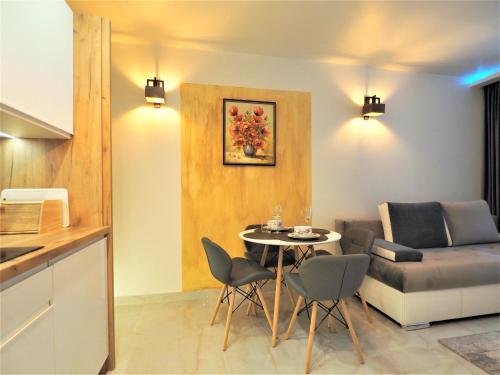 Apartment - Ground Floor image 10