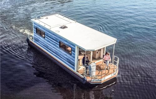 . Awesome Ship In Hennigsdorf With Lake View