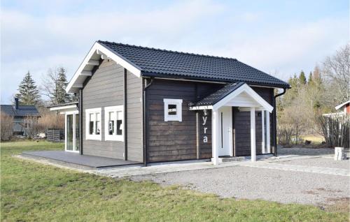 . Lovely Home In Färjestaden With Kitchen
